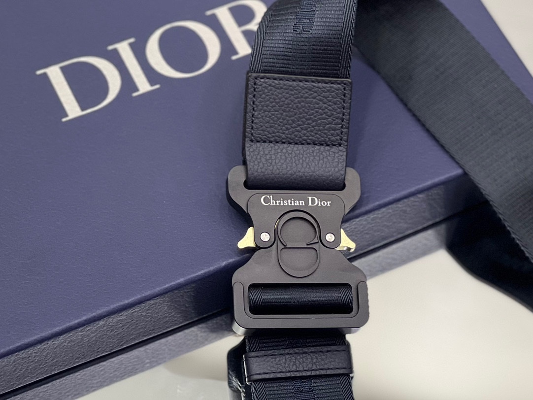 D*or saddle bag-20 x 28.6 x 5cm