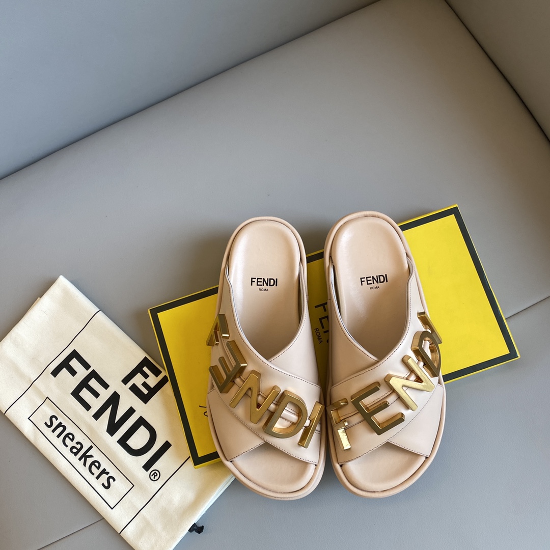 F**digraphy sandals(eu35-41)