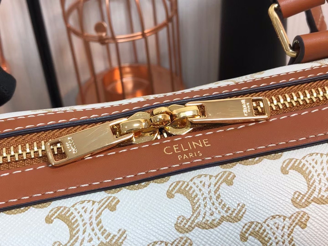 Celin Triomphe Handbags -31*21*17CM