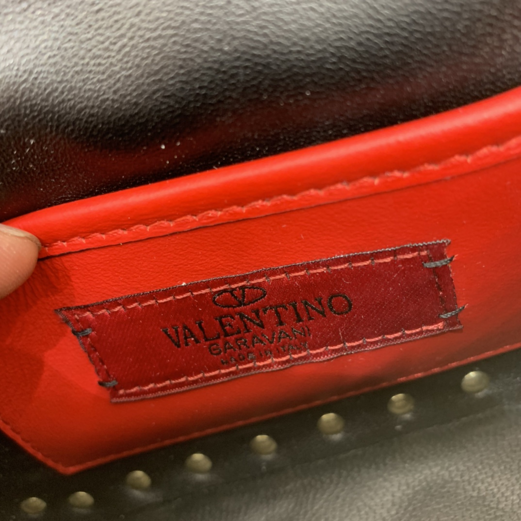Valentino Garavani Rockstud Spike Bag-17x10x5.5CM