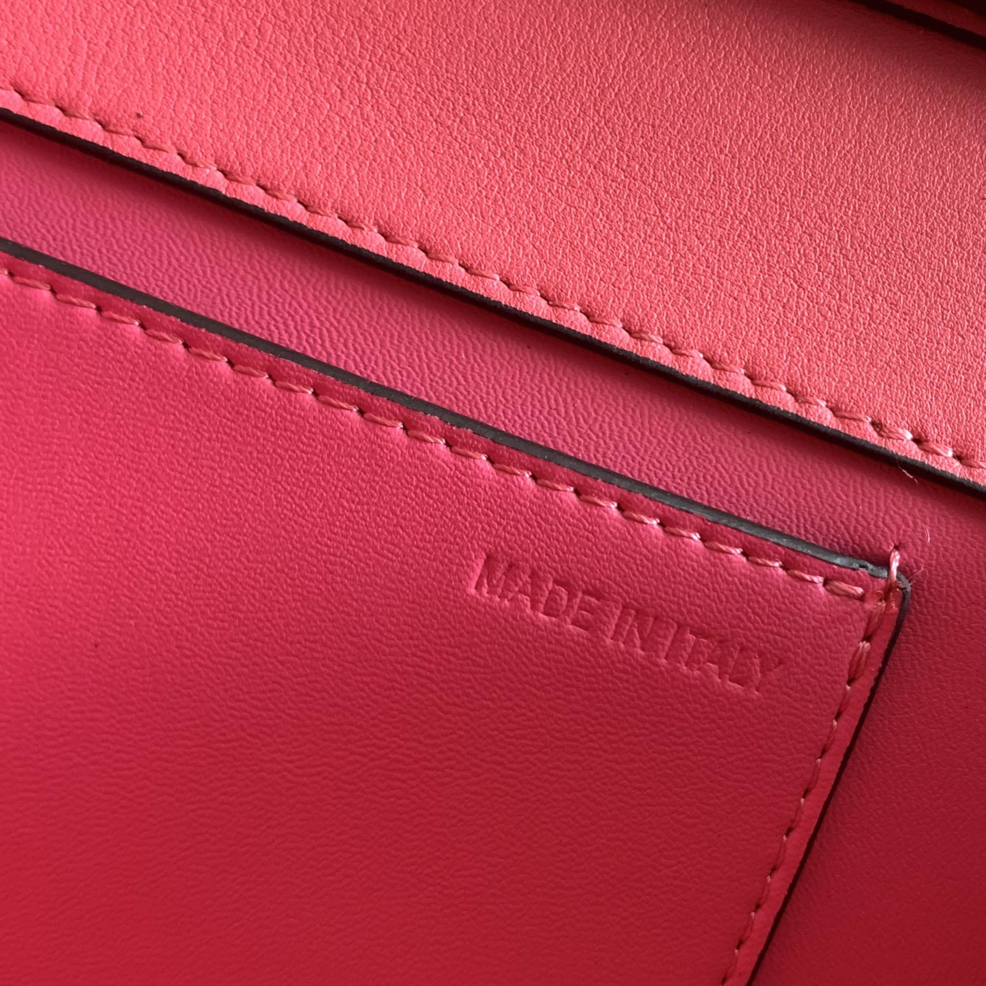 Valentino Garavani Locò Shoulder Bbag In Calfskin With Metallic VLogo-27*13*6CM