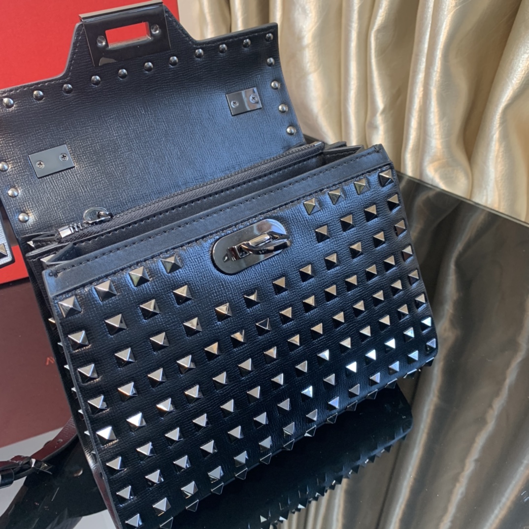 Valentino Garavani Rockstud Alcove-22*17*9CM