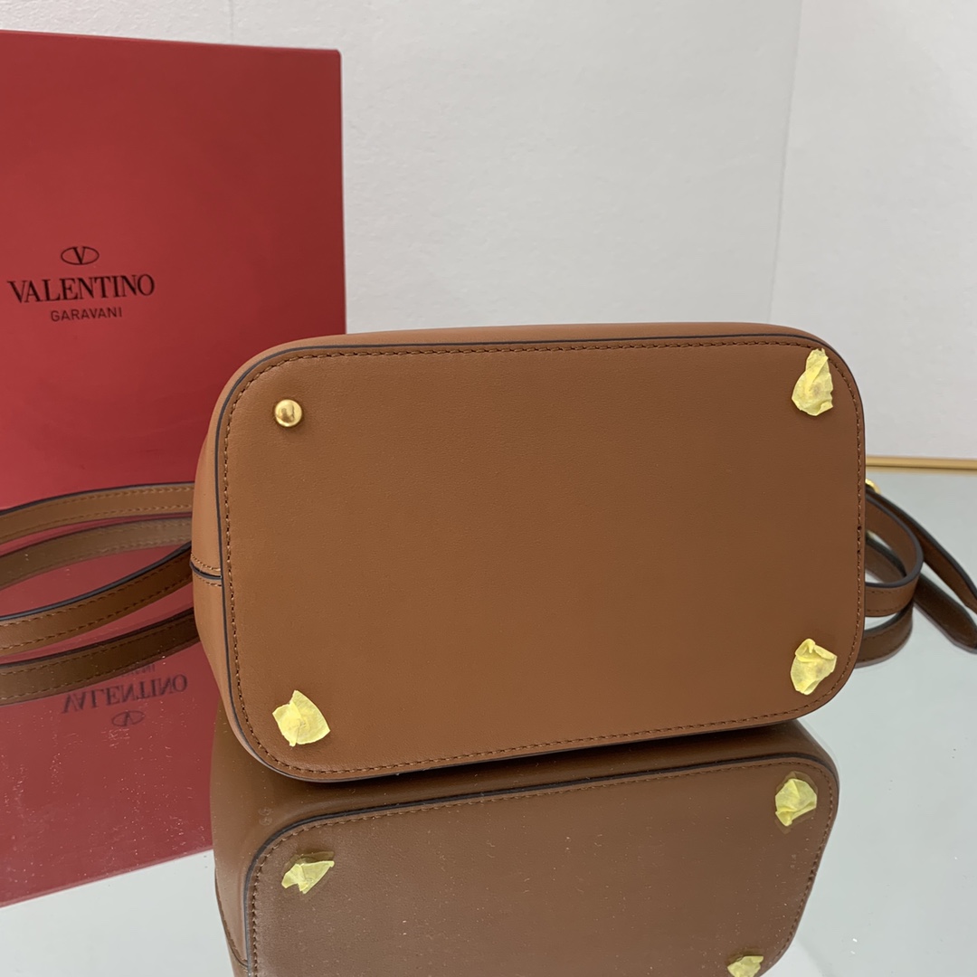 valentino garavani S*pervee bag-20*19*12cm