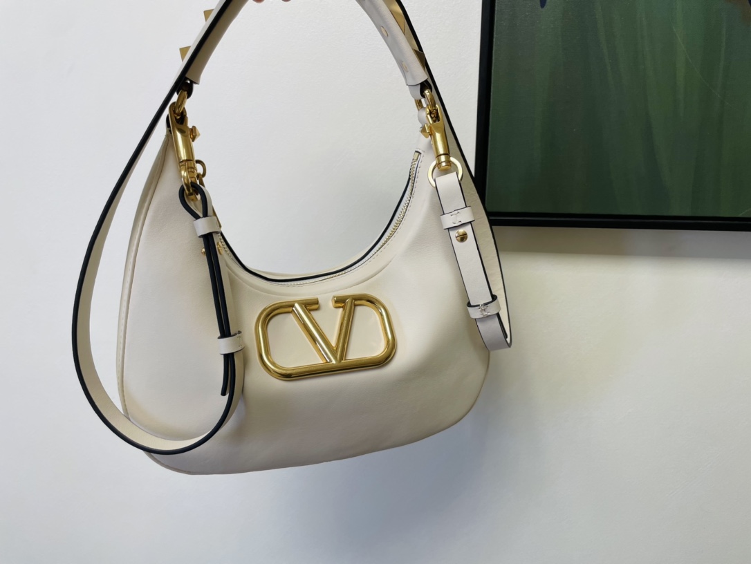 Valentino Garavani StudSign-26*30*7CM