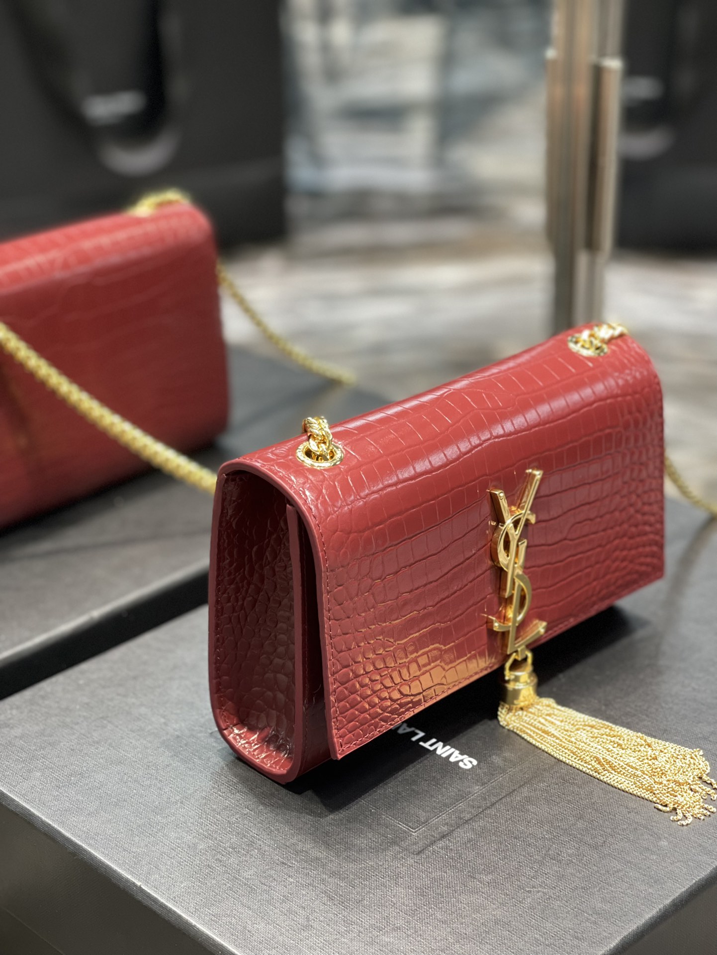 YSL Kate Medium With Tassle In Crocodile Leather-20x13.5x5.5cCM