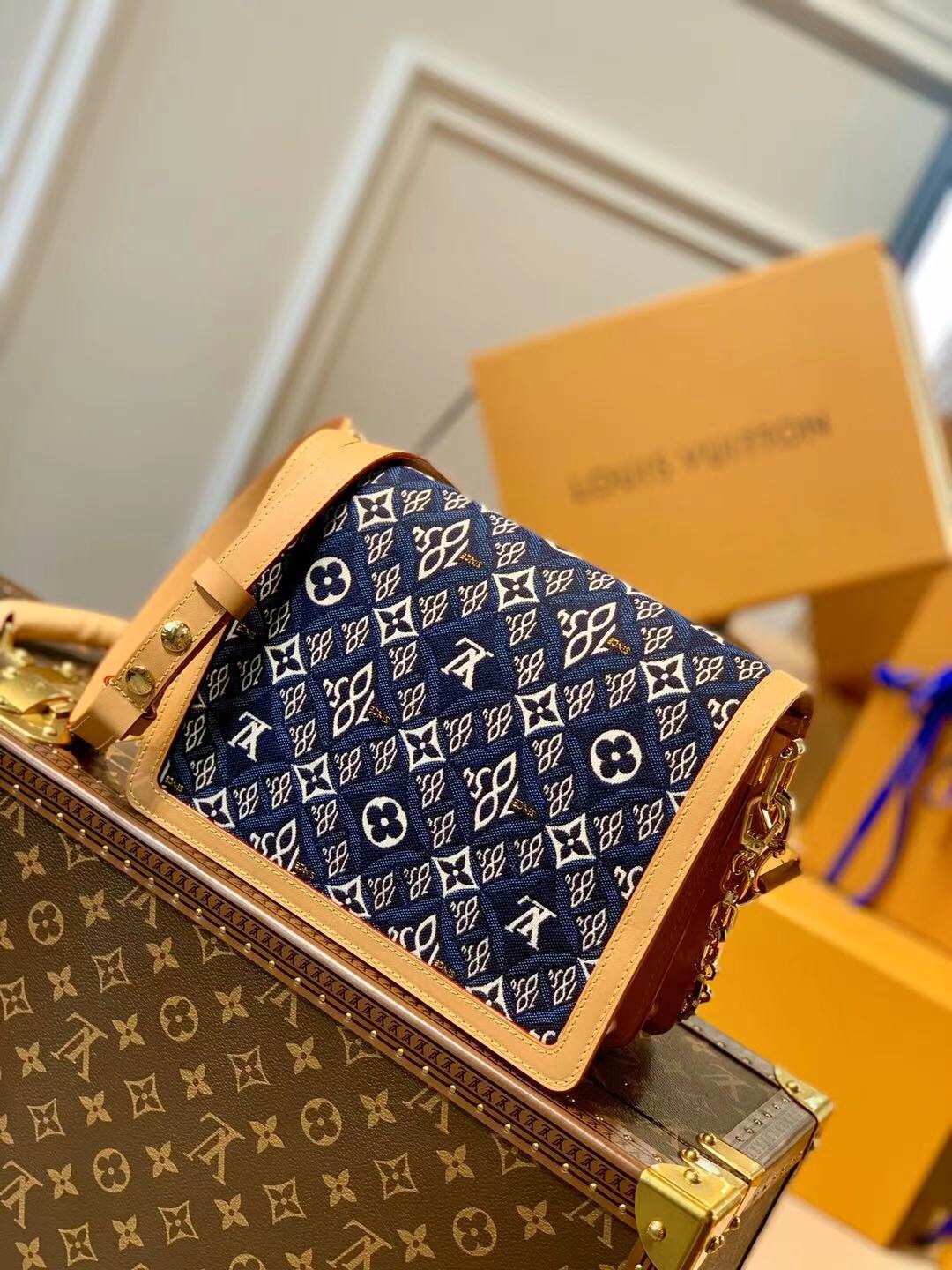 l**is V*t*n since 1854 dauphine-25*17*10.5cm