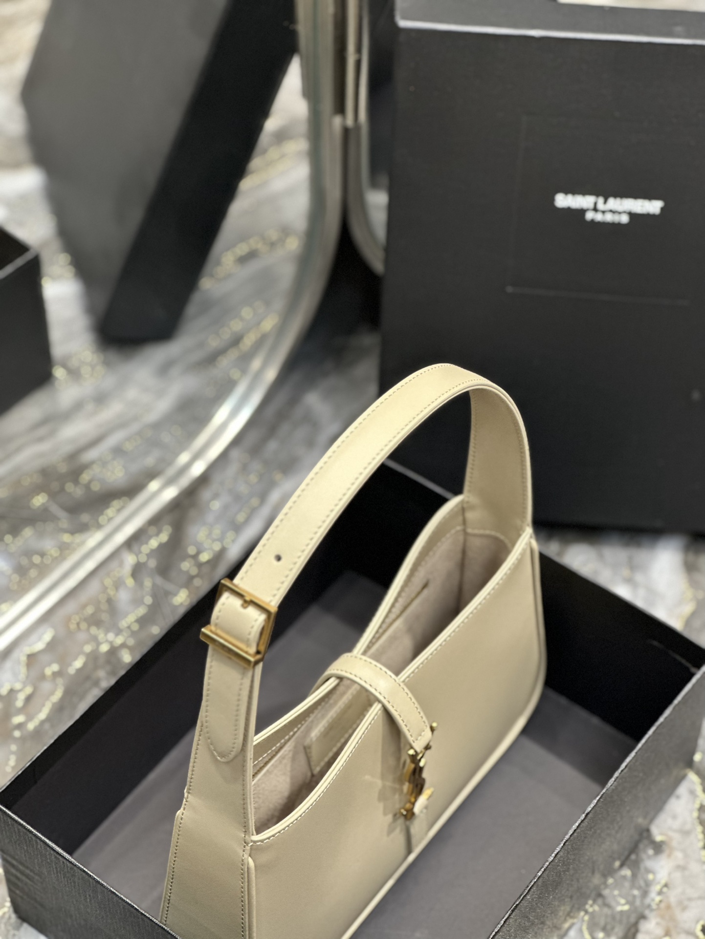 YSL Le5A7 Vintage Bag-25X14X10CM