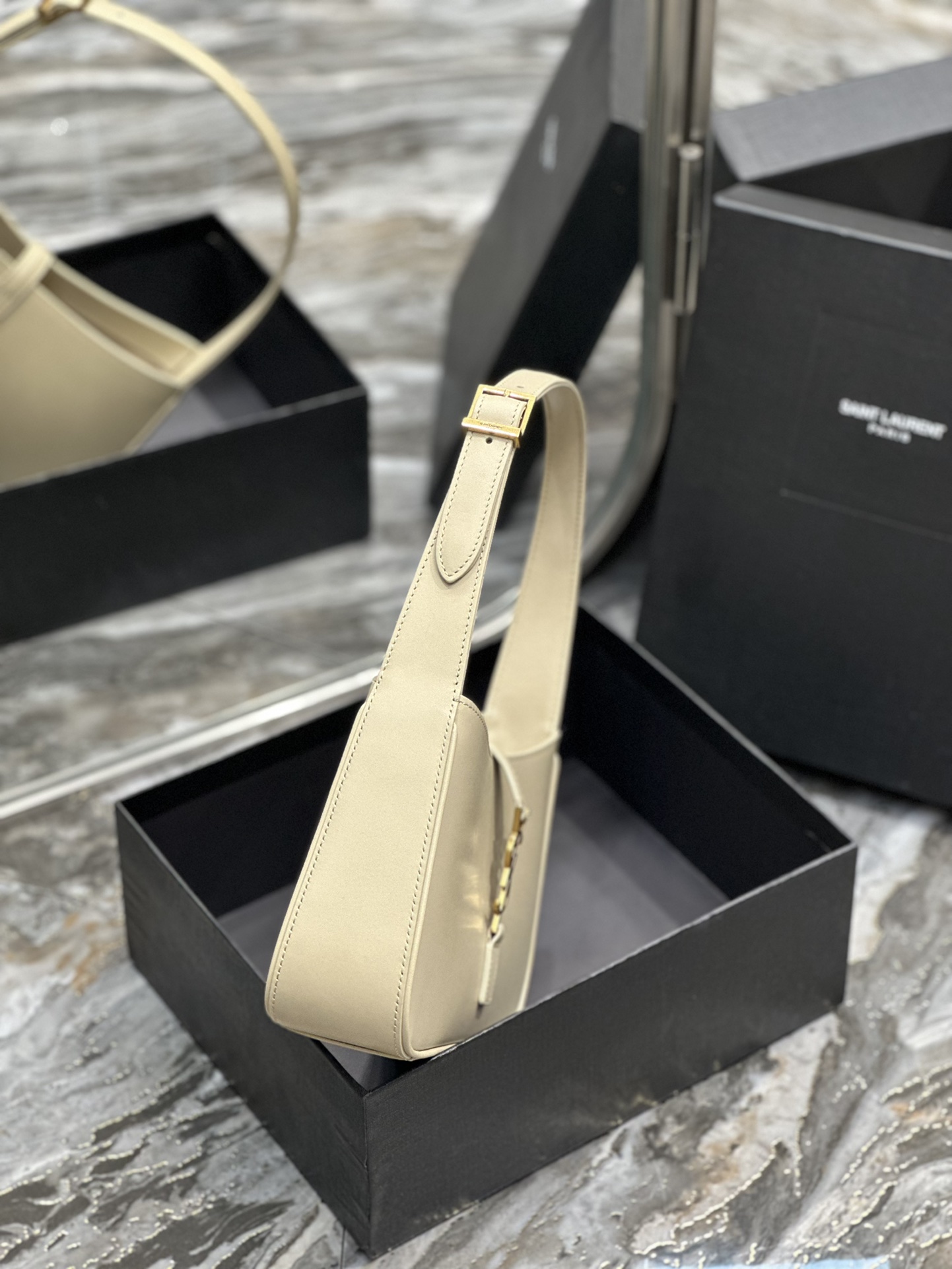 YSL Le5A7 Vintage Bag-25X14X10CM