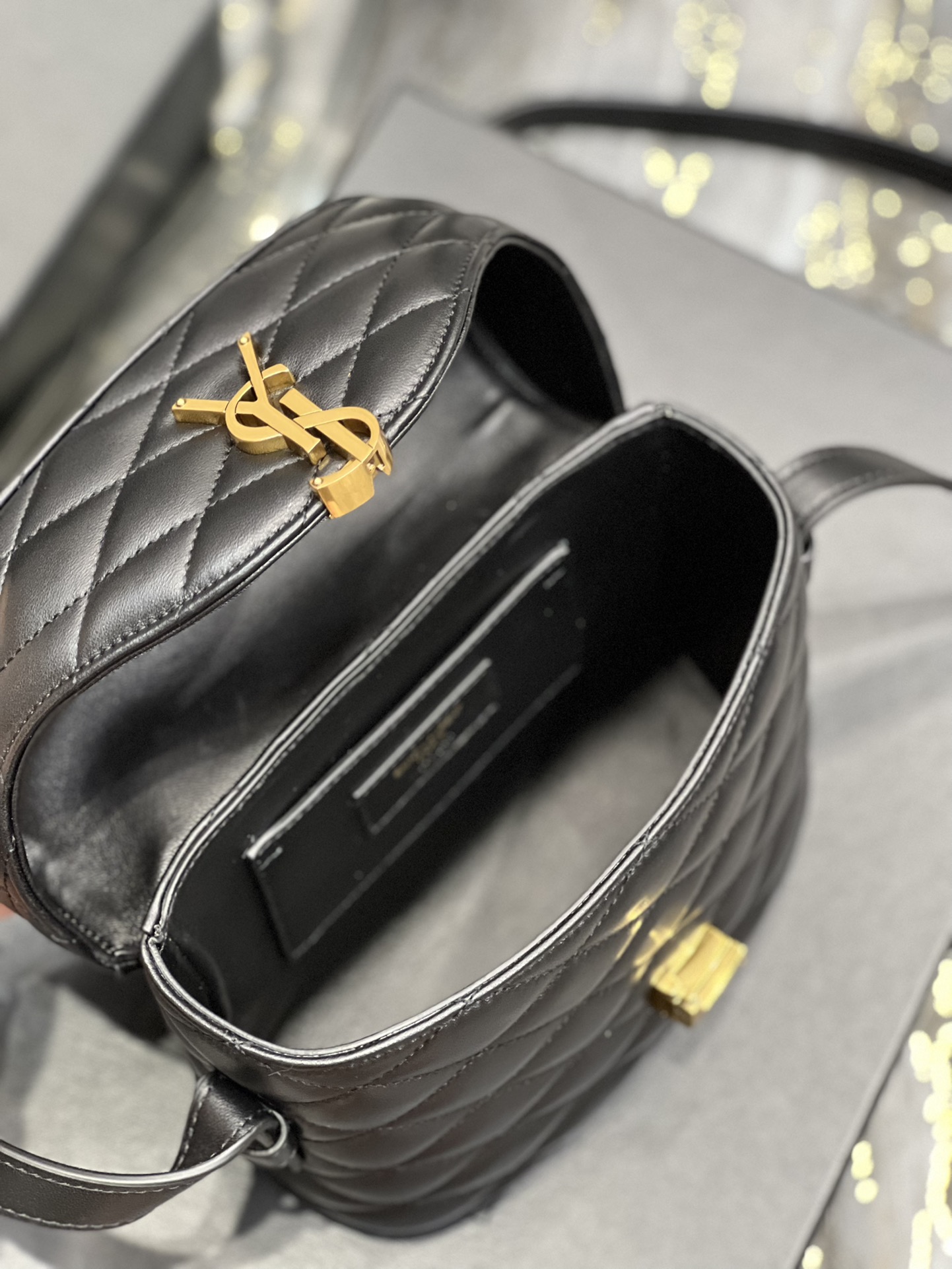 YSL June Handbags-19*15*8CM