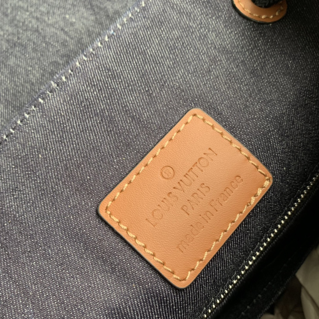 l**is V*t*n christopher backpack m59662-38*44*21cm