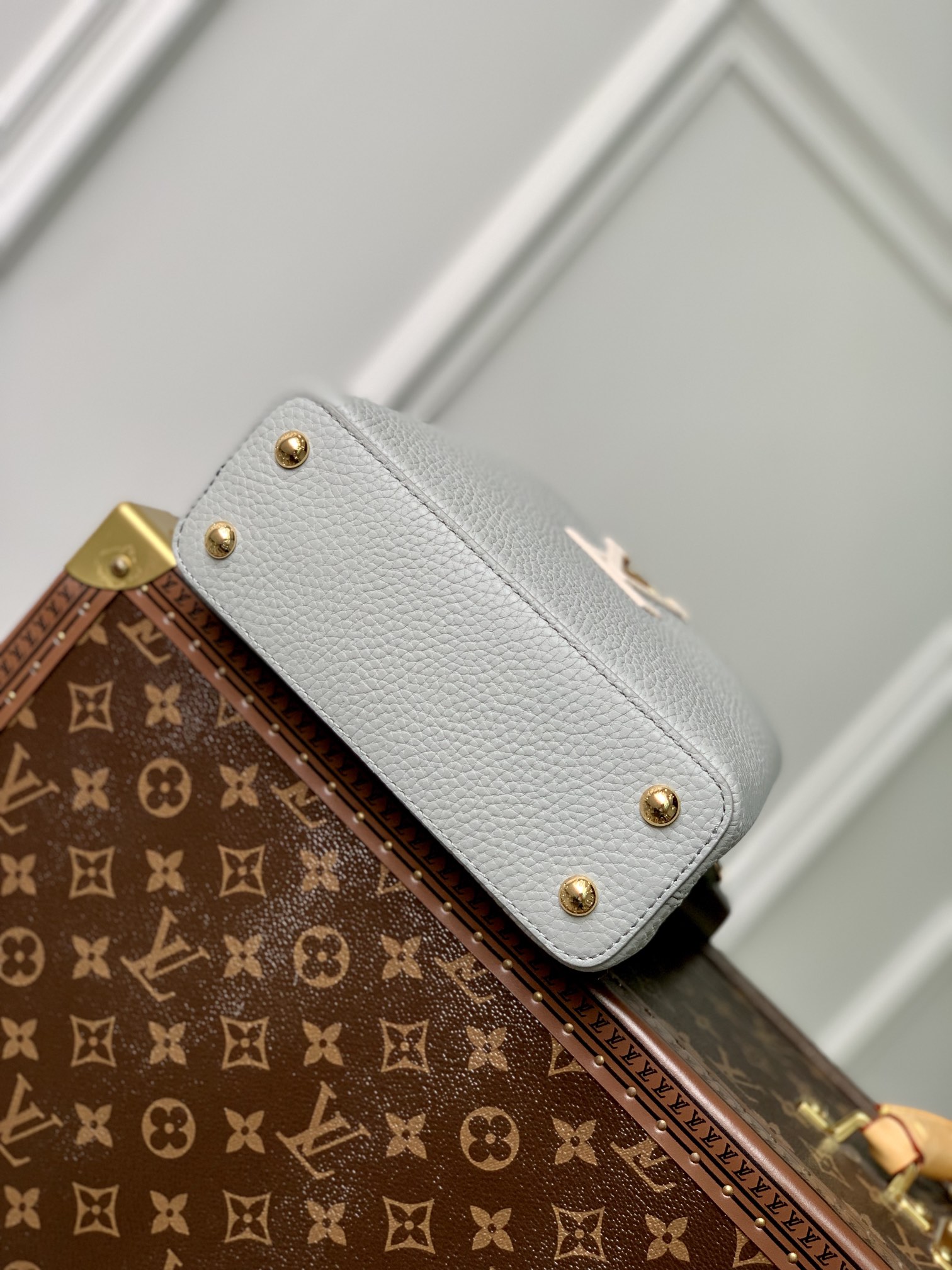 l**is V*t*n mini capucines handlebag-21*14*8cm