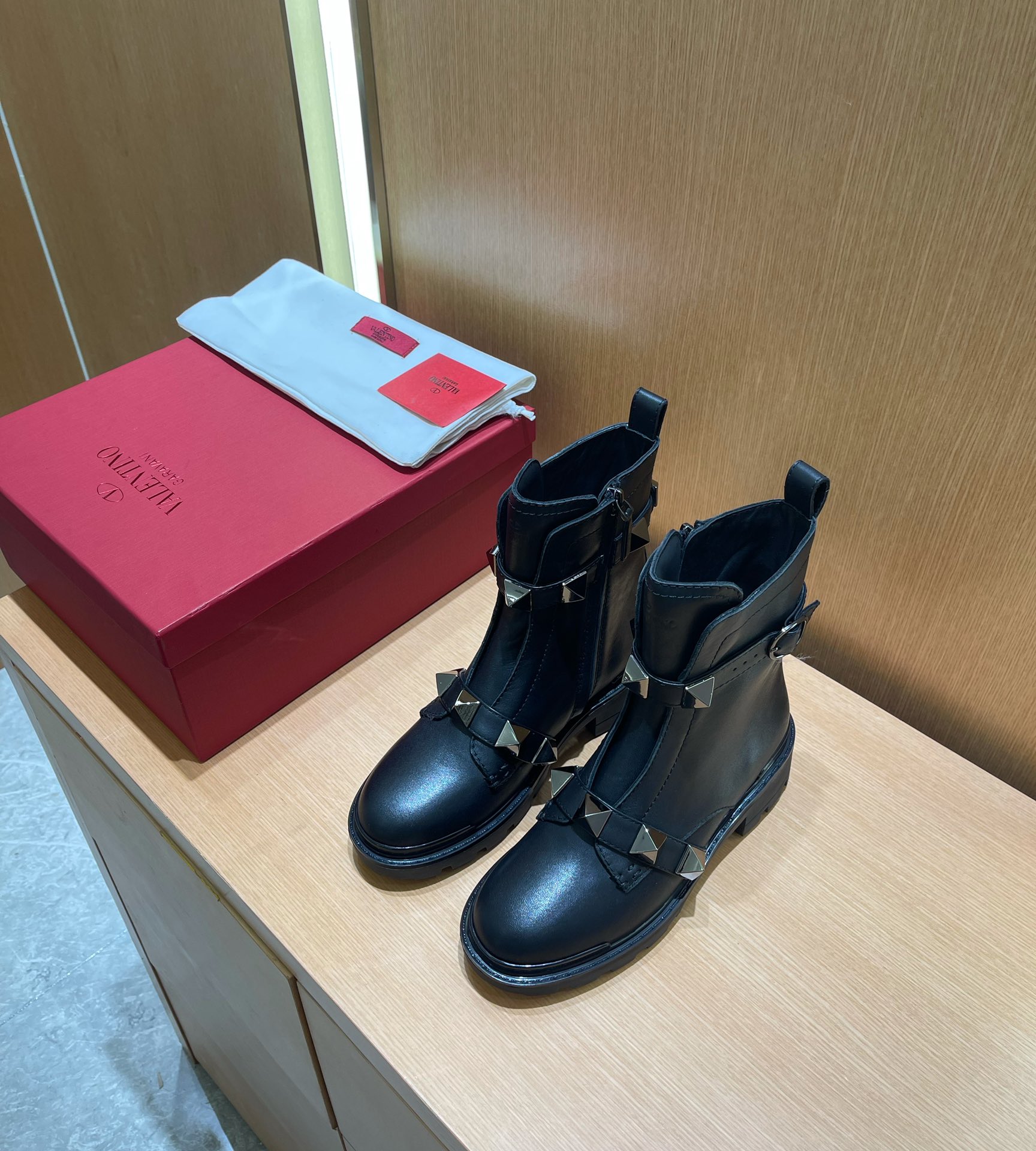 Valentino Boots(EU35-41)