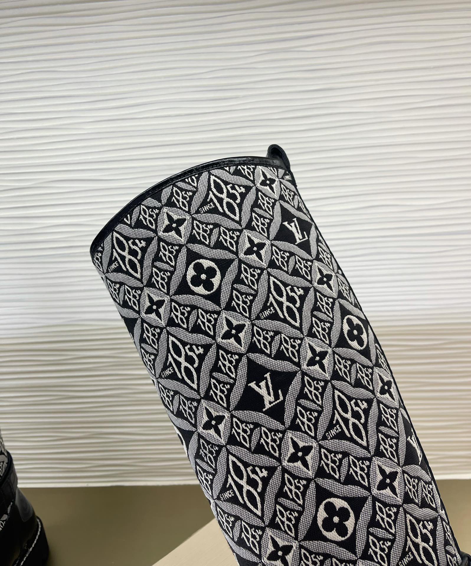 l**is V*t*n boots（eu35-42）