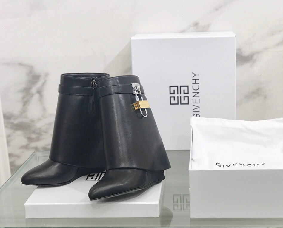 Givenchy Boots(EU35-42)