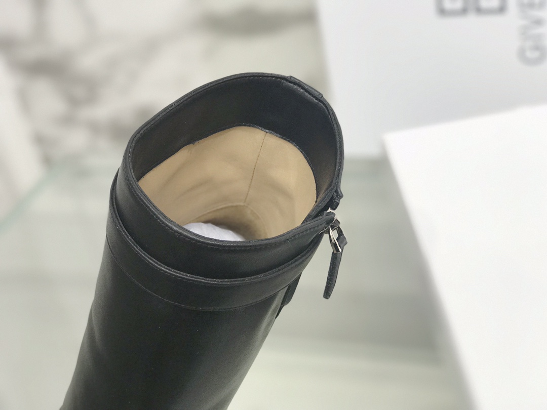Givenchy Boots(EU35-42)