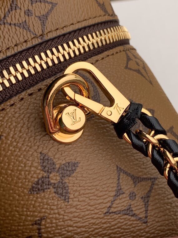 l**is V*t*n vanity-14*19*10cm