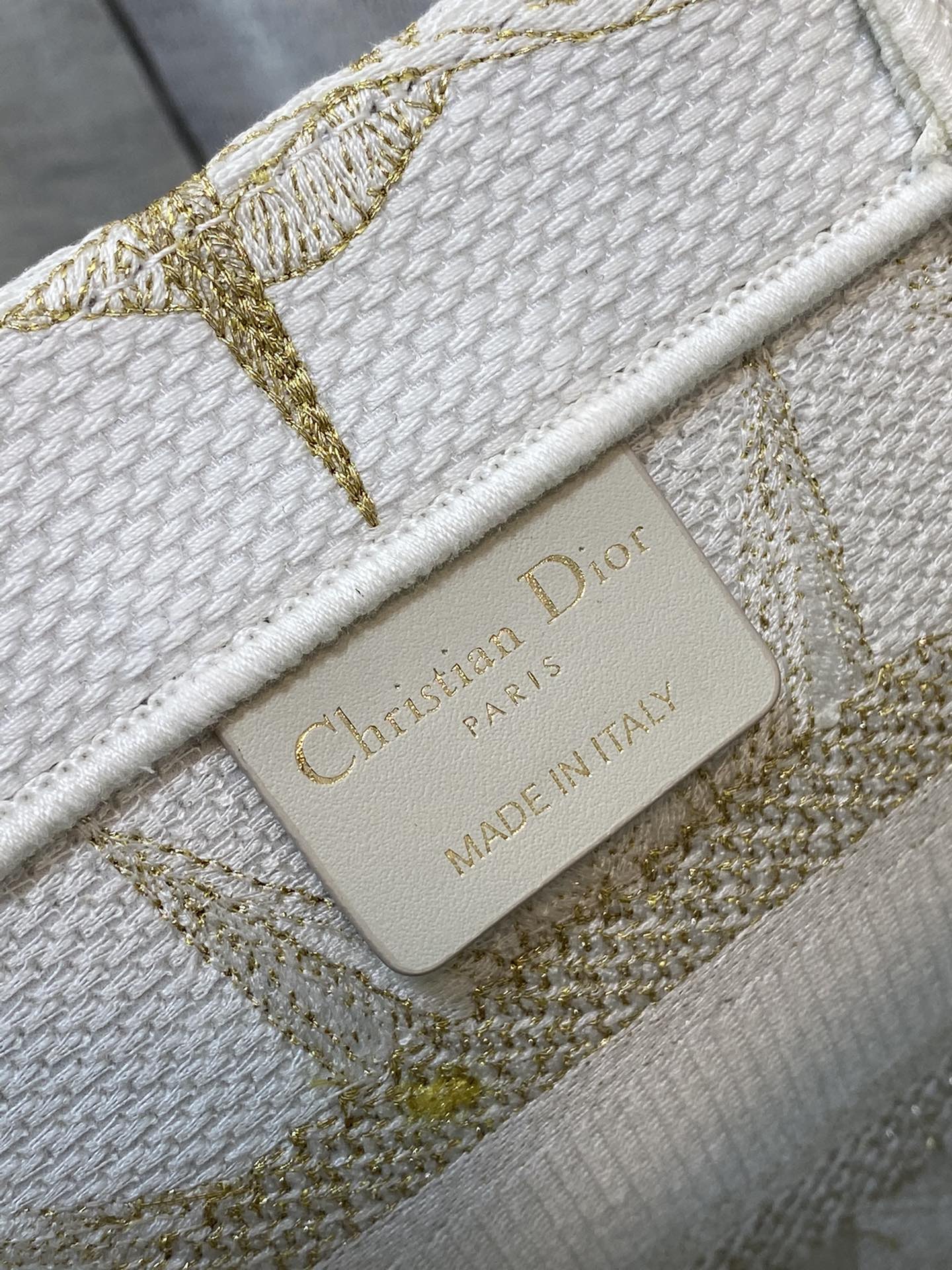 D*or small book tote-26*8*22cm