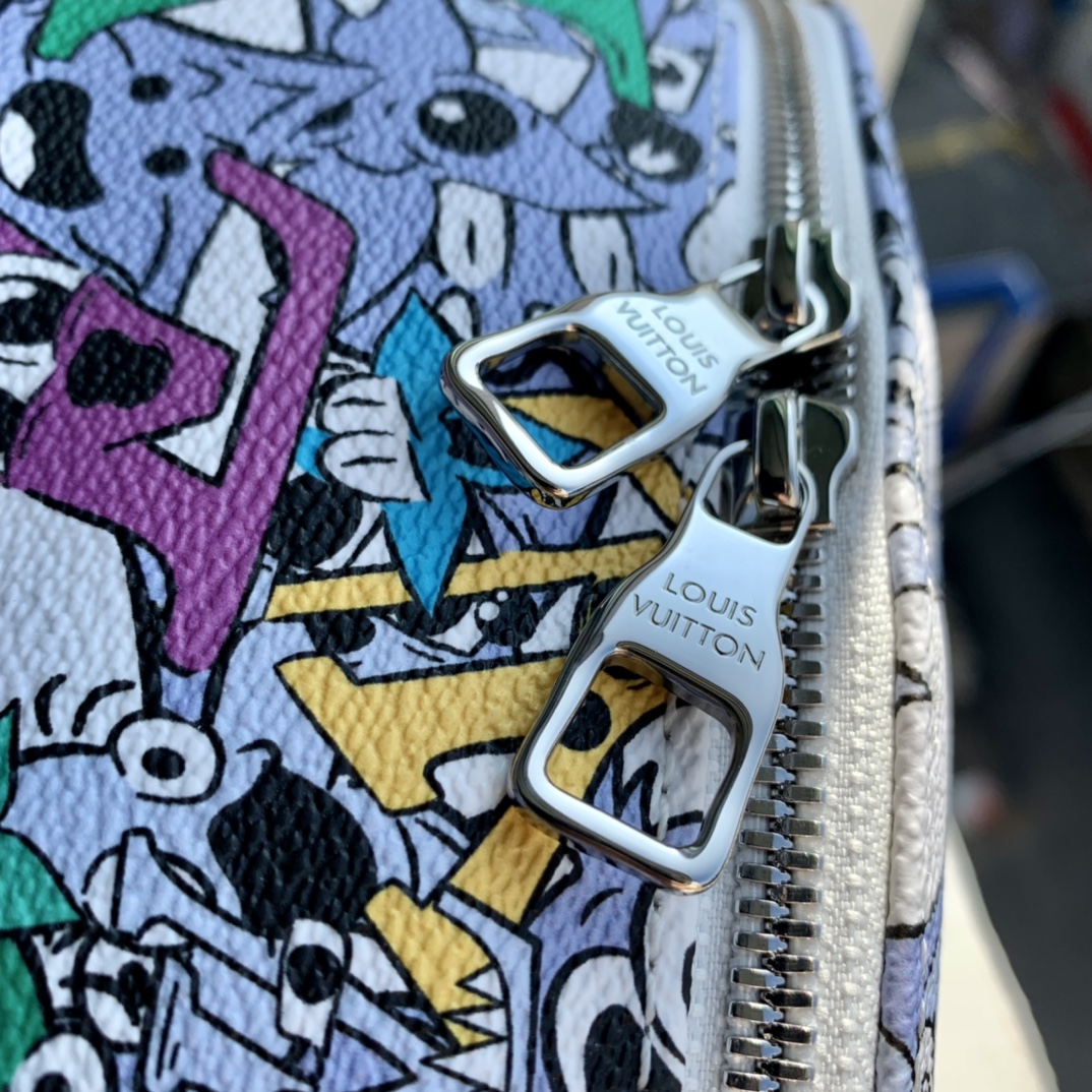 l**is V*t*n m57841 multipocket backpack-30*40*16cm