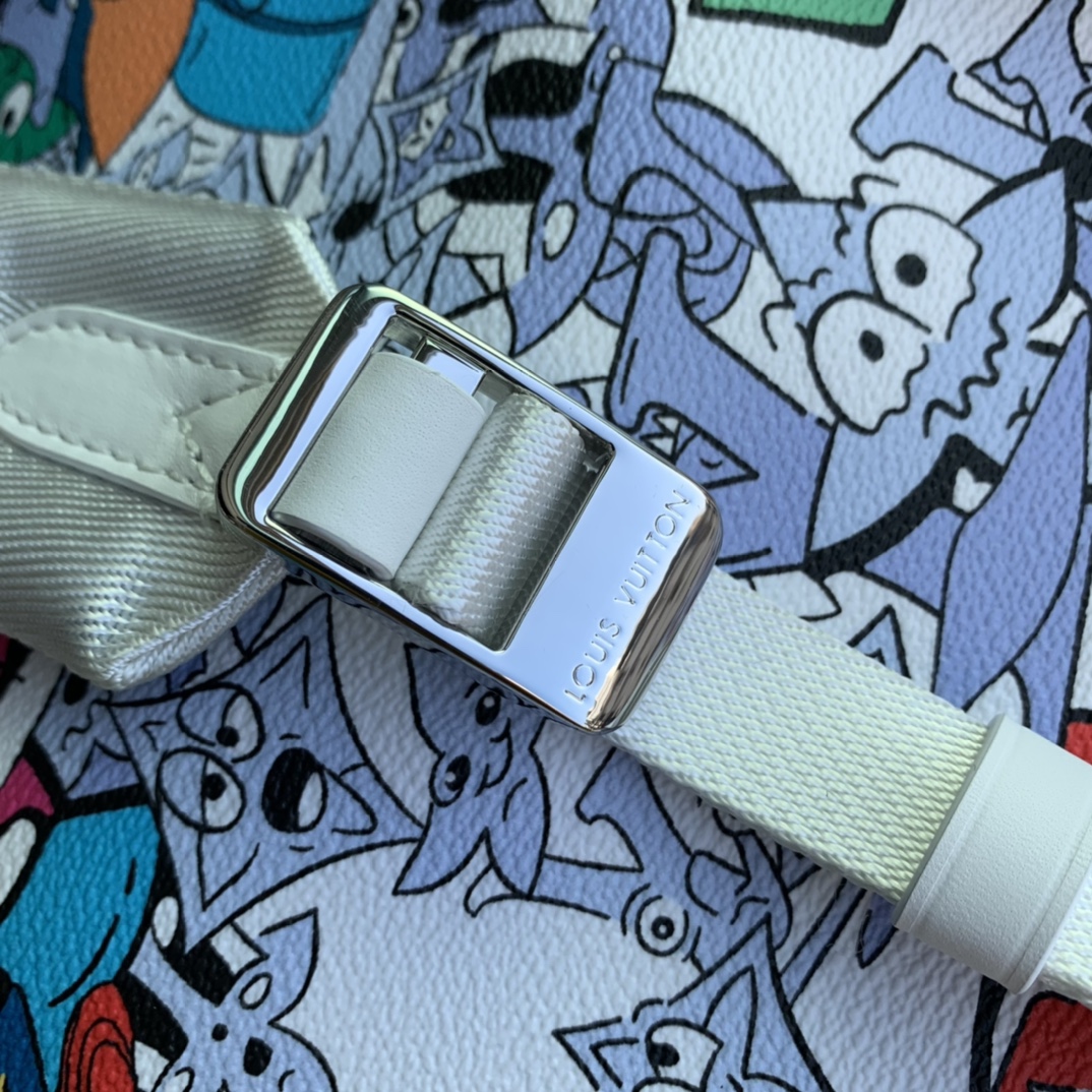 l**is V*t*n m57841 multipocket backpack-30*40*16cm