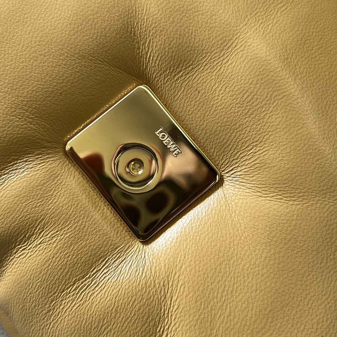 Loewe Puffer Goya Bag-23*13*6CM