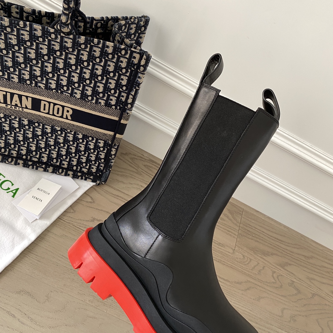 Bo*te*ga ve*ne*ta boots