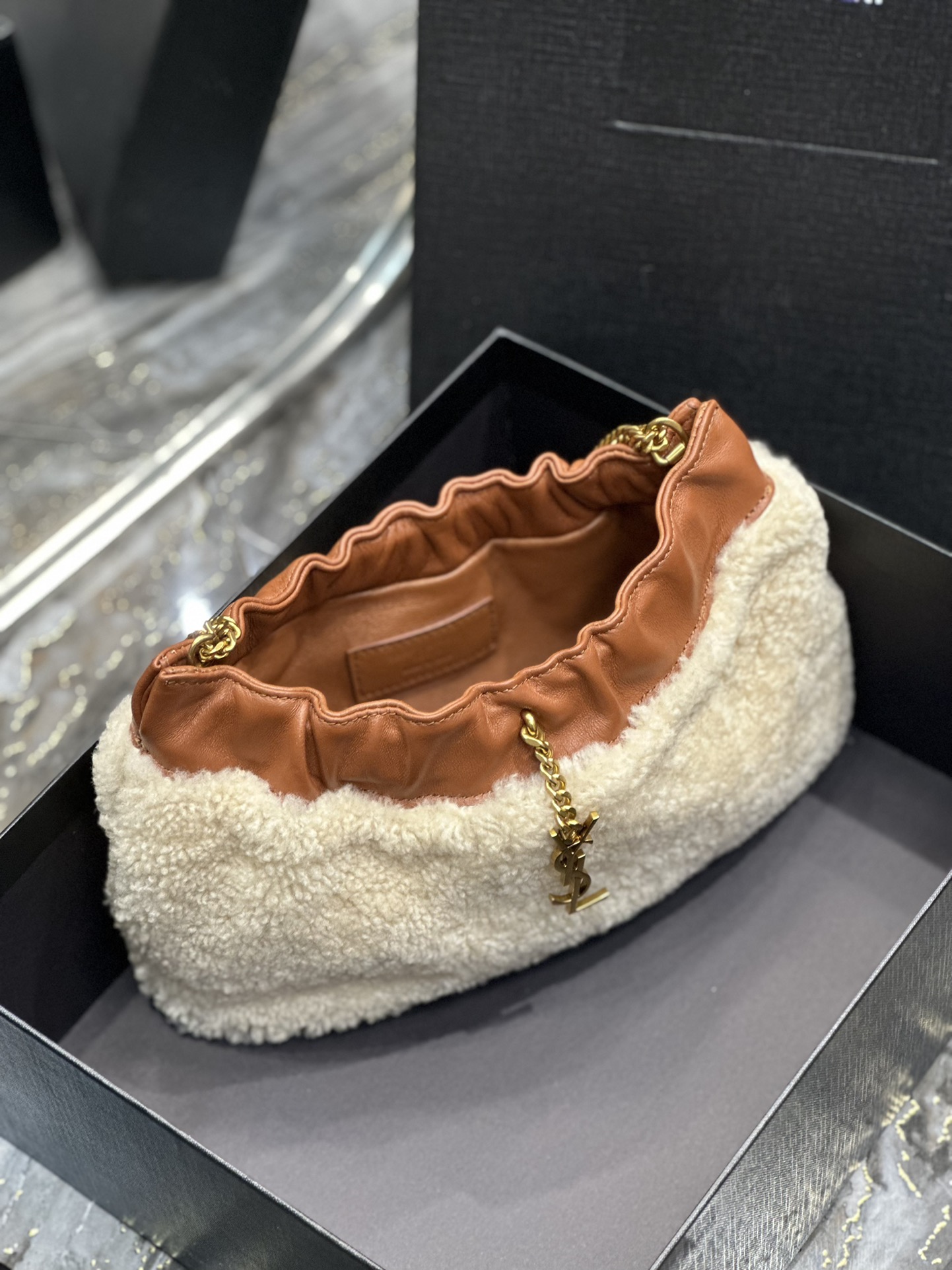 YSL Mini Leather Shoulder Bbag-24x14x4CM