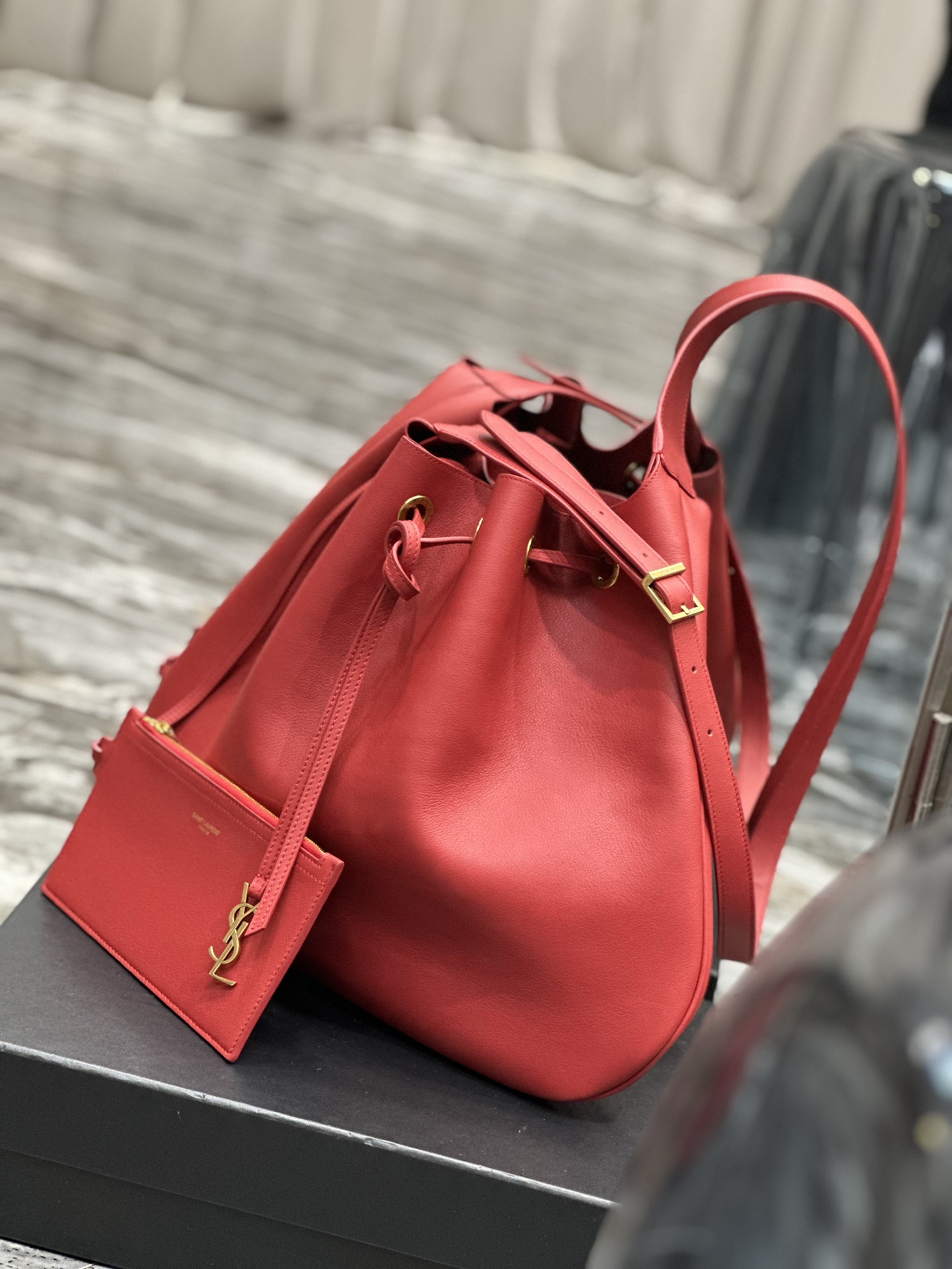 YSL Flat Hobo Bag-44×33×2.5CM