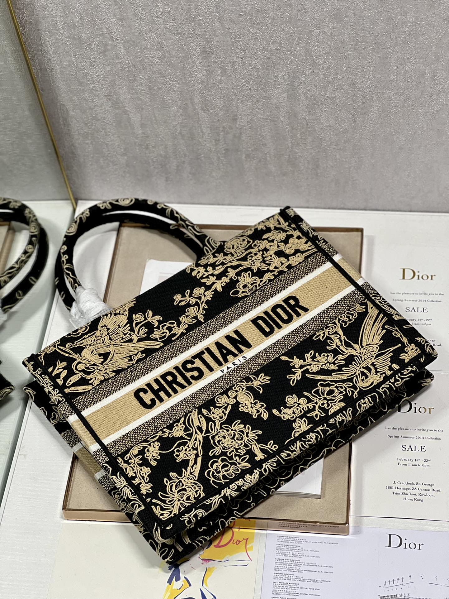 D*or small book tote-36*18*28cm