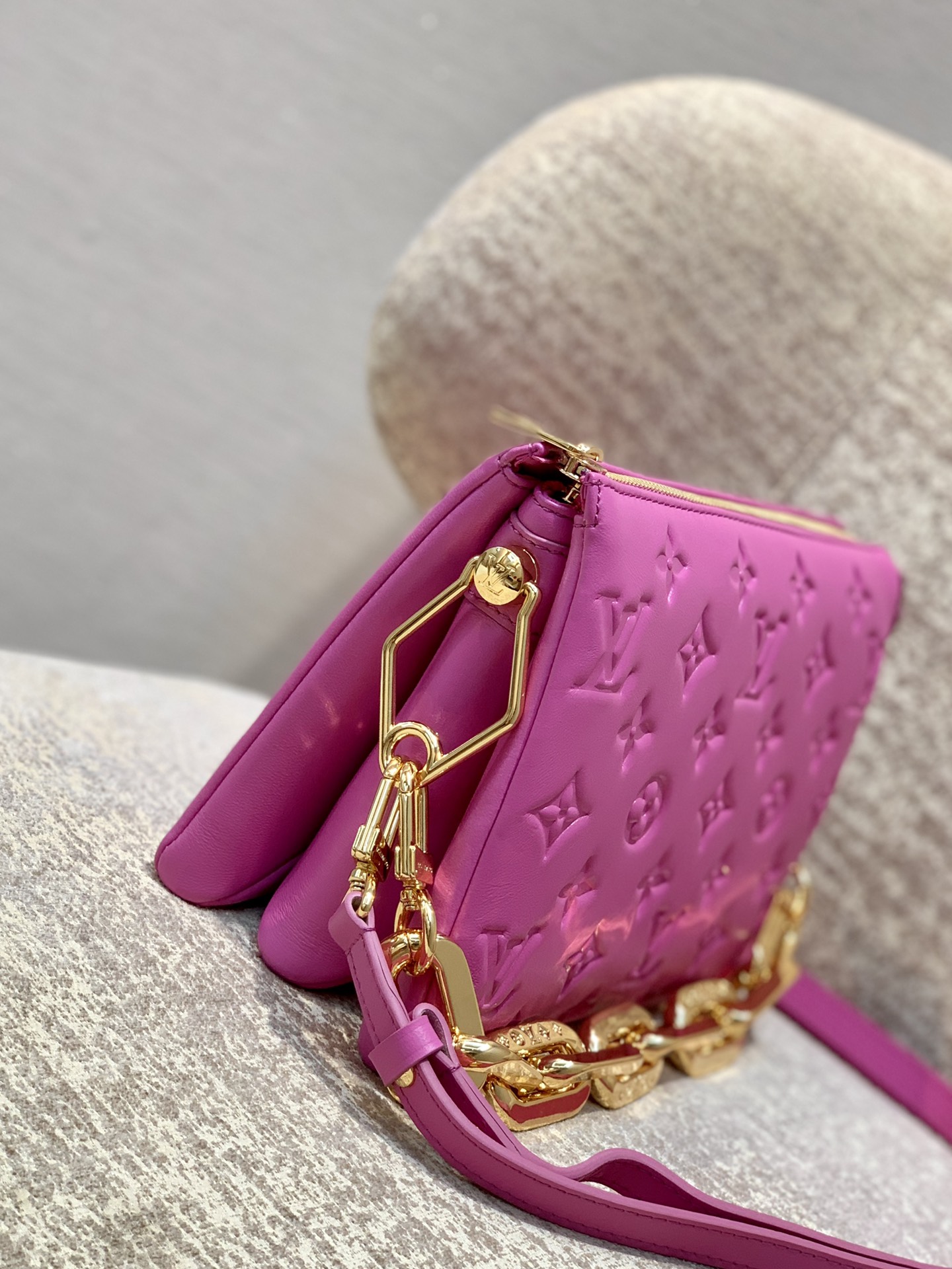 l**is V*t*n coussin bb bag-21*16*7 cm