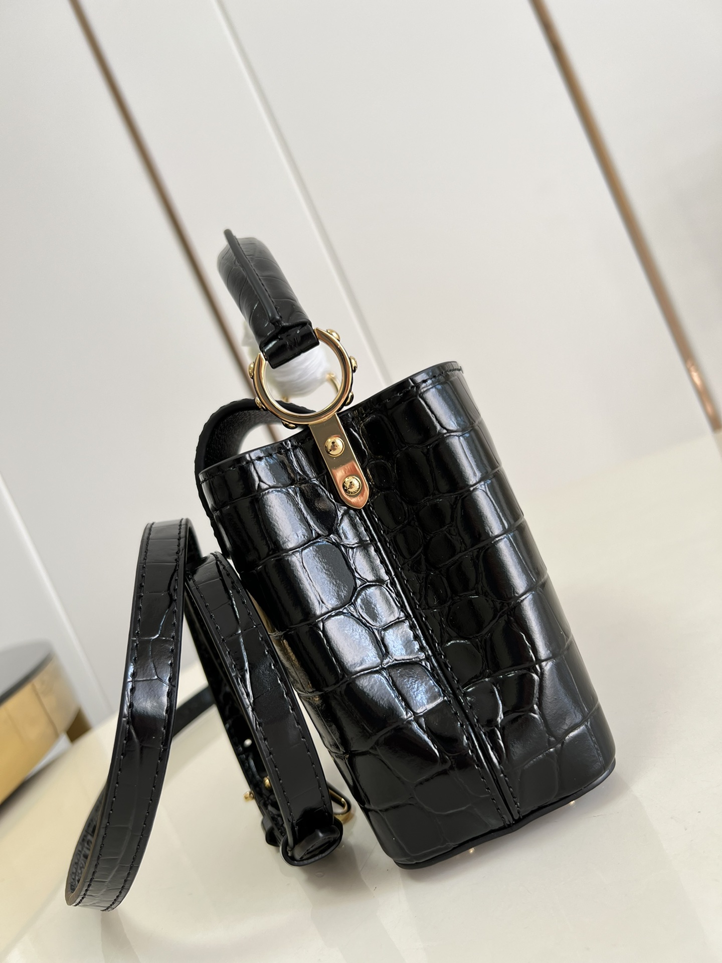 l**is V*t*n mini capucines handlebag-21*14*8cm