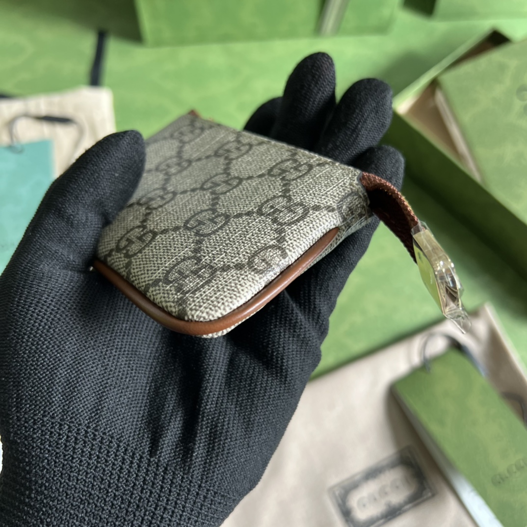 G*u*i wallet-12*7.5*1.5cm