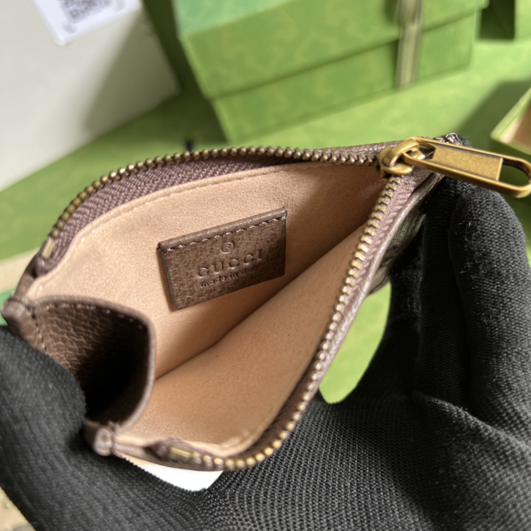 G*u*i wallet-12*7.5*1cm