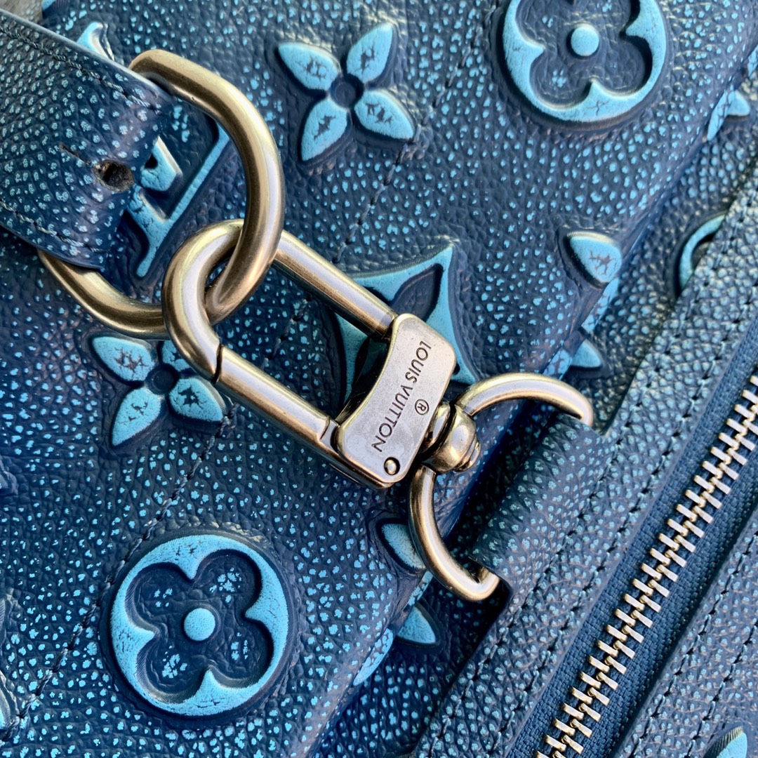 l**is V*t*n roll top backpack-29*42*15cm