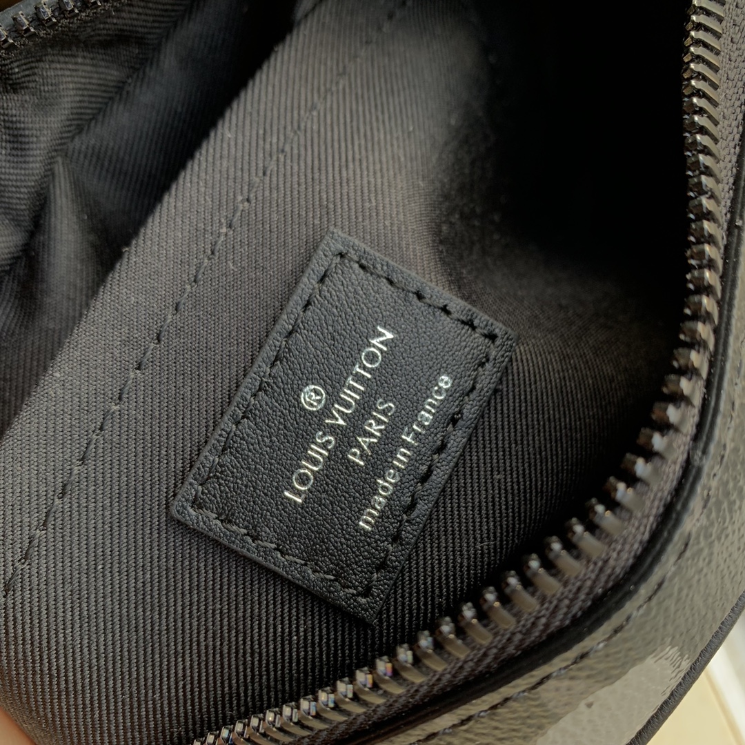 l**is V*t*n mini soft trunk-m81936 -18*13*8m