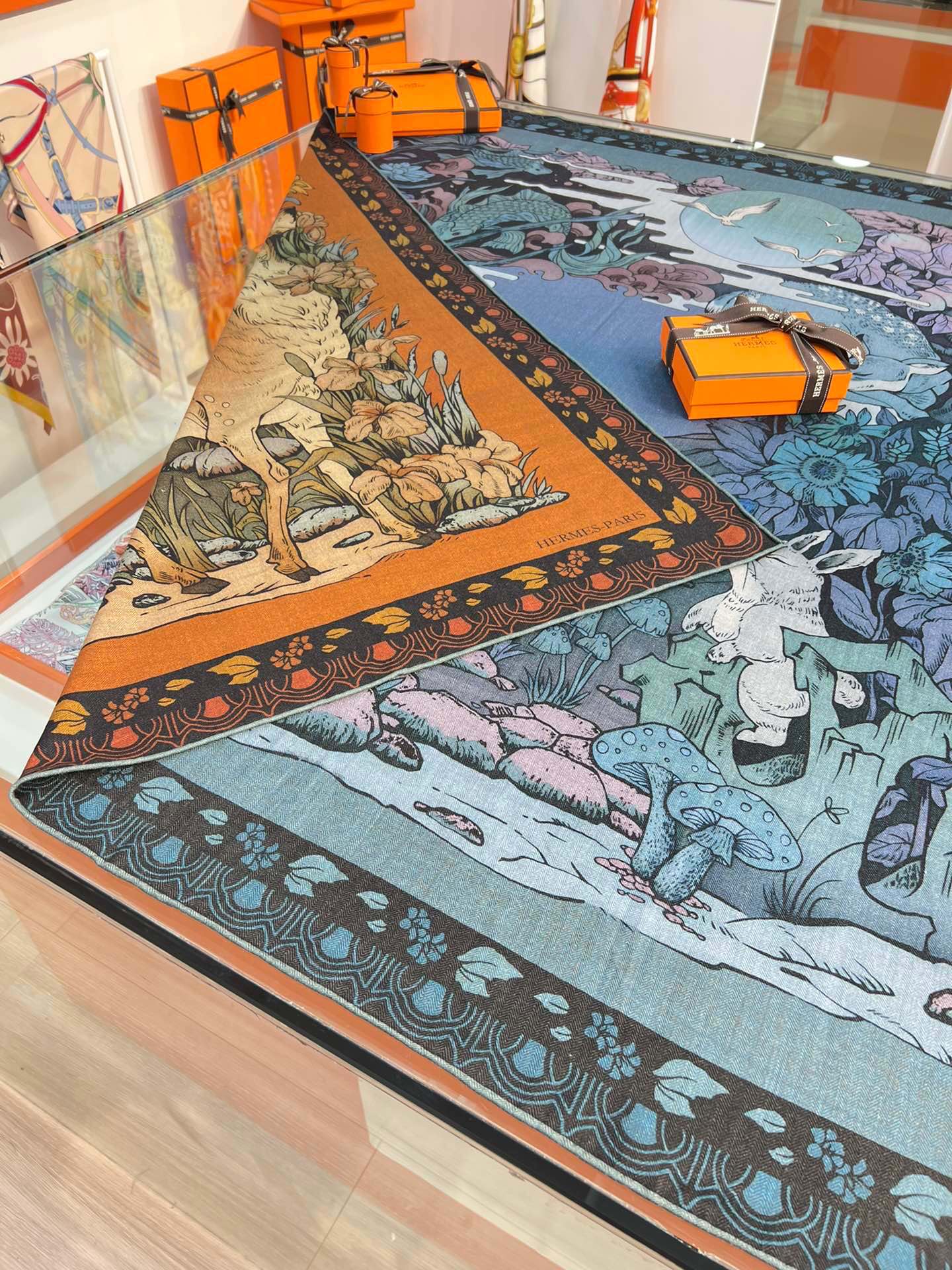 H**mes shawls-140*140cm