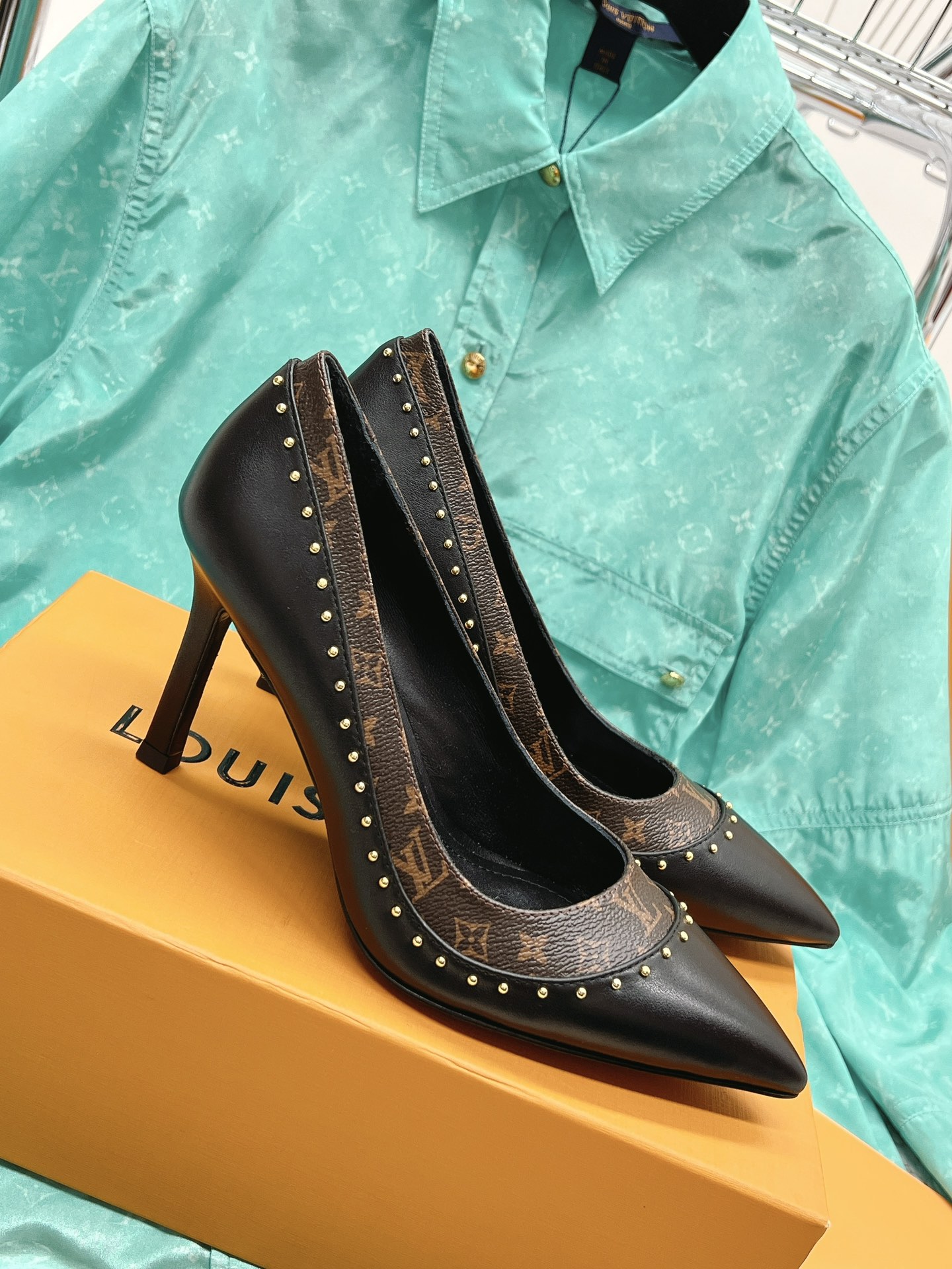 l**is V*t*n heel-10.5cm