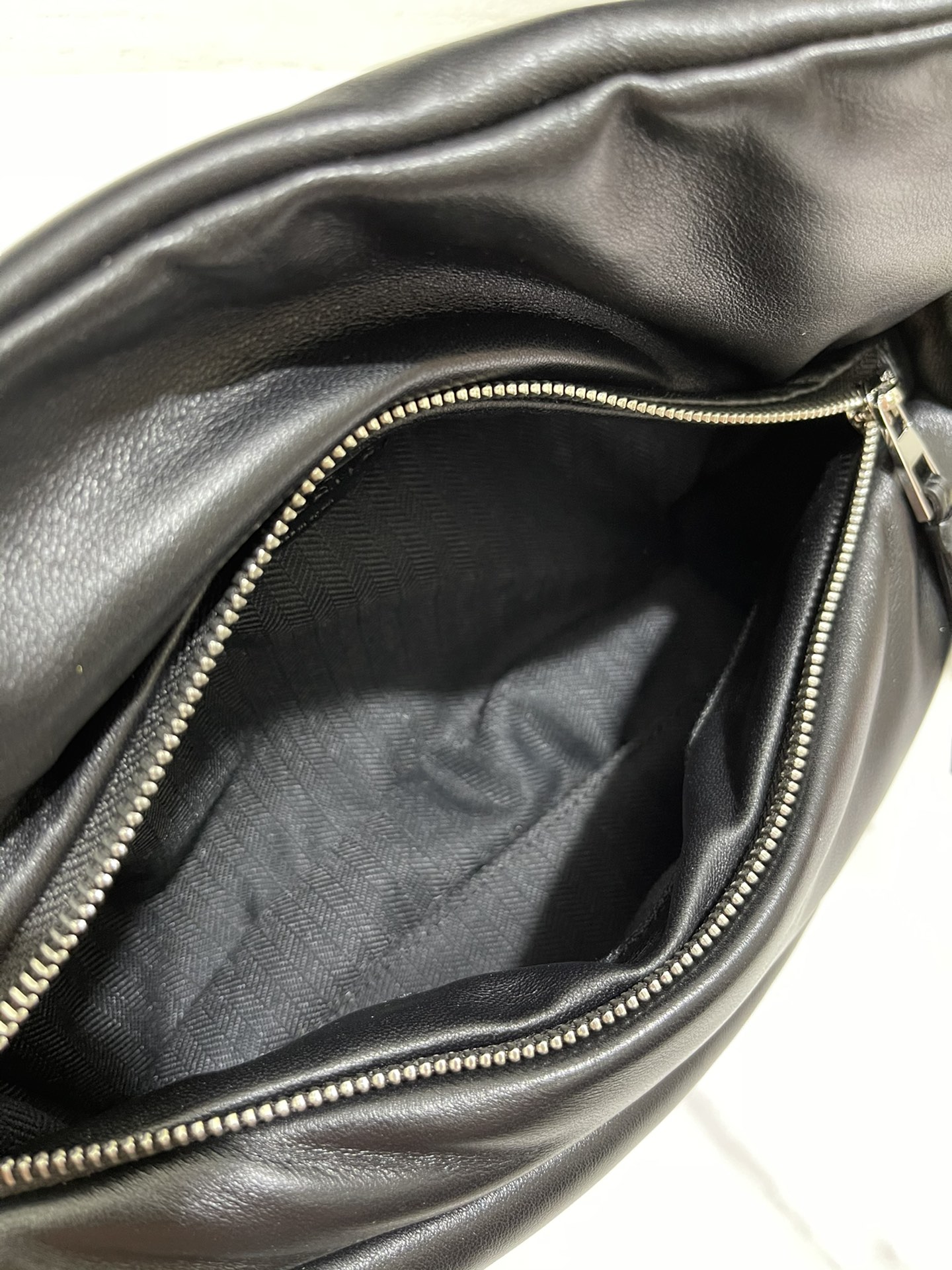 Loewe Puzzle Puffer Hobo Bag-31*16*13CM