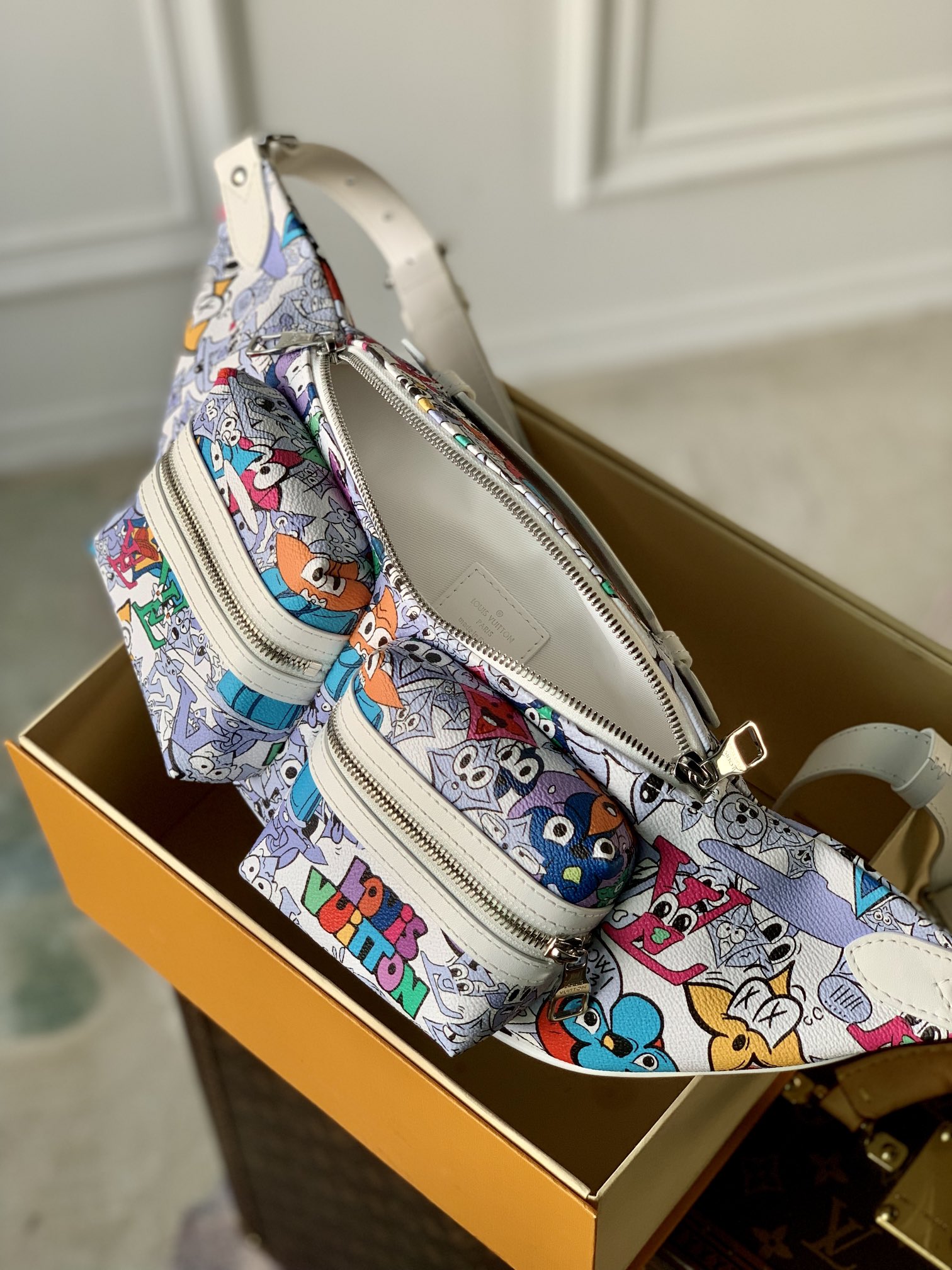 l**is V*t*n bum bag-m21862-50*15.5 *4cm