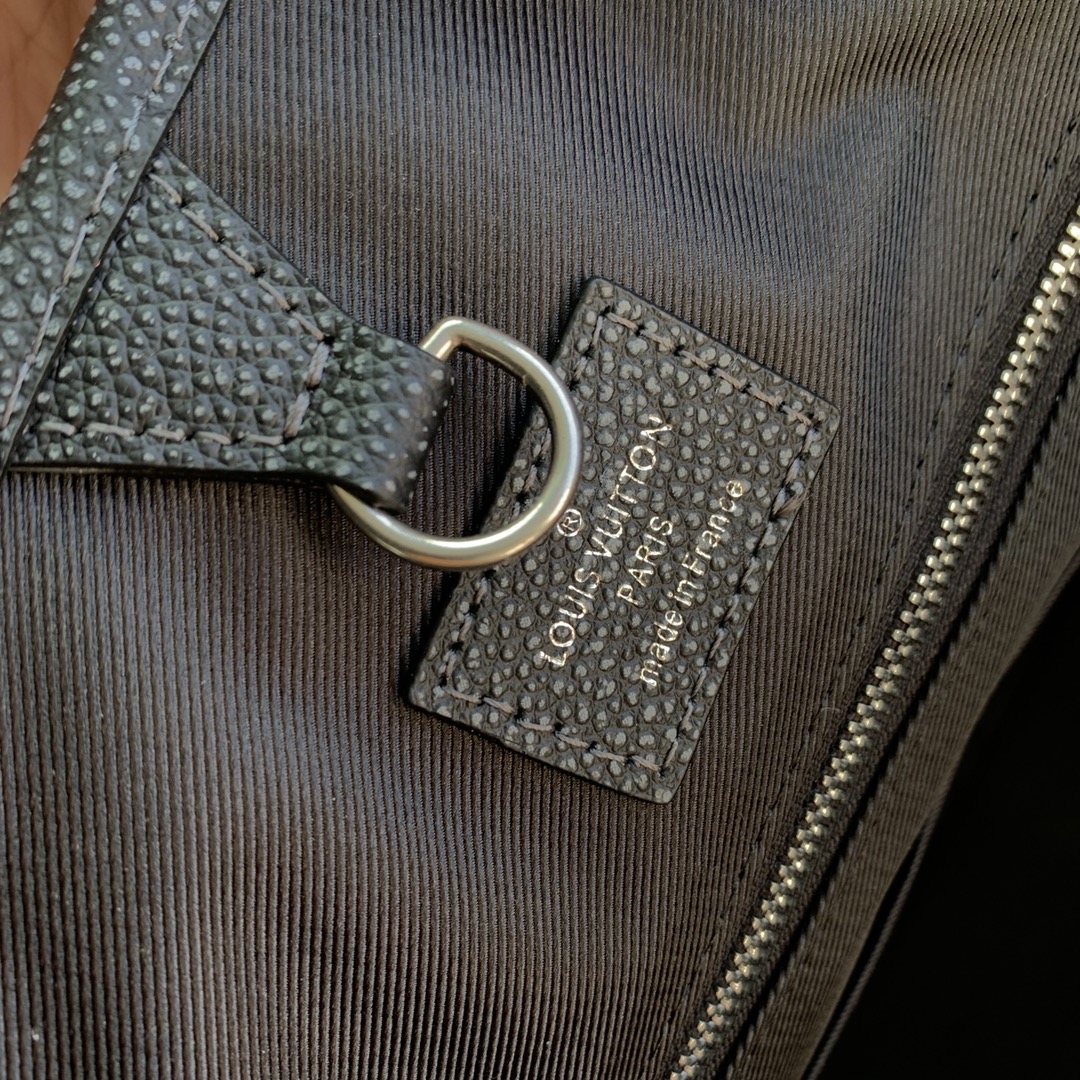 l**is V*t*n roll top handbags m21371-60*37*15.5cm