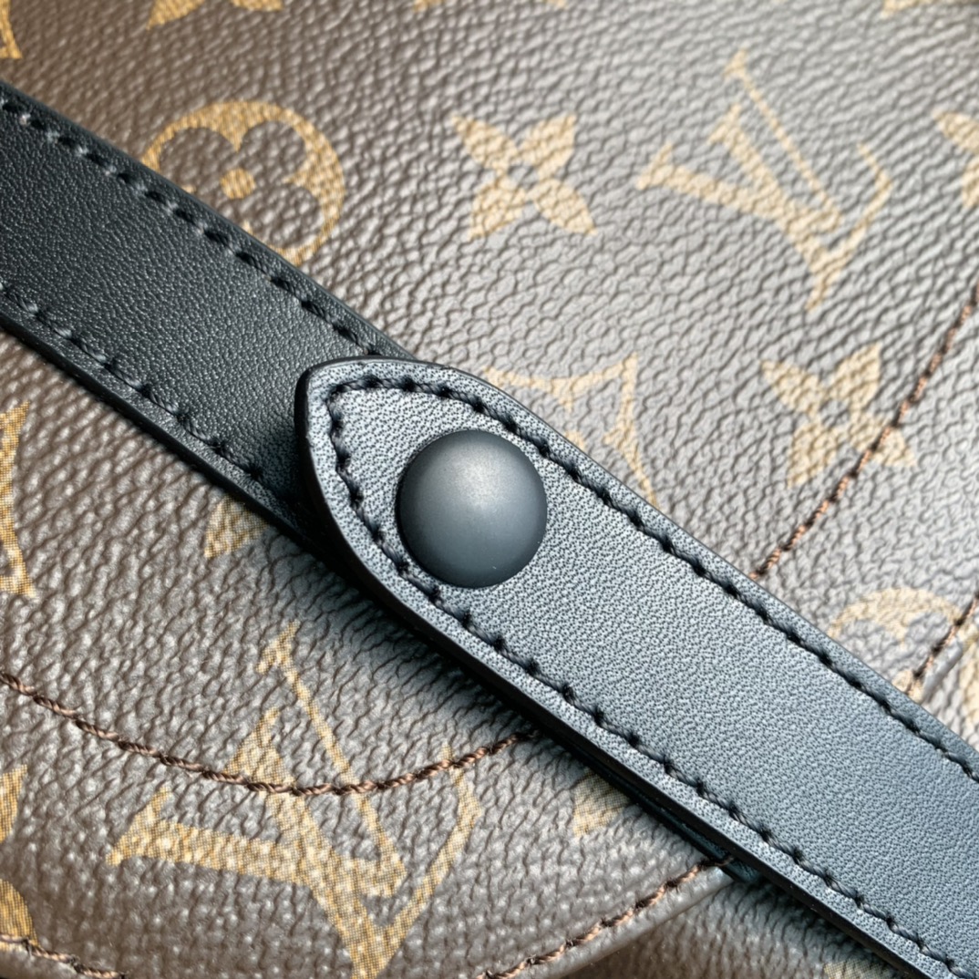 l**is V*t*n christopher backpack m46247-32*39*12cm