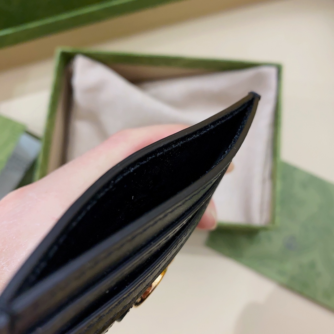 G*u*i card holder-10*7cm