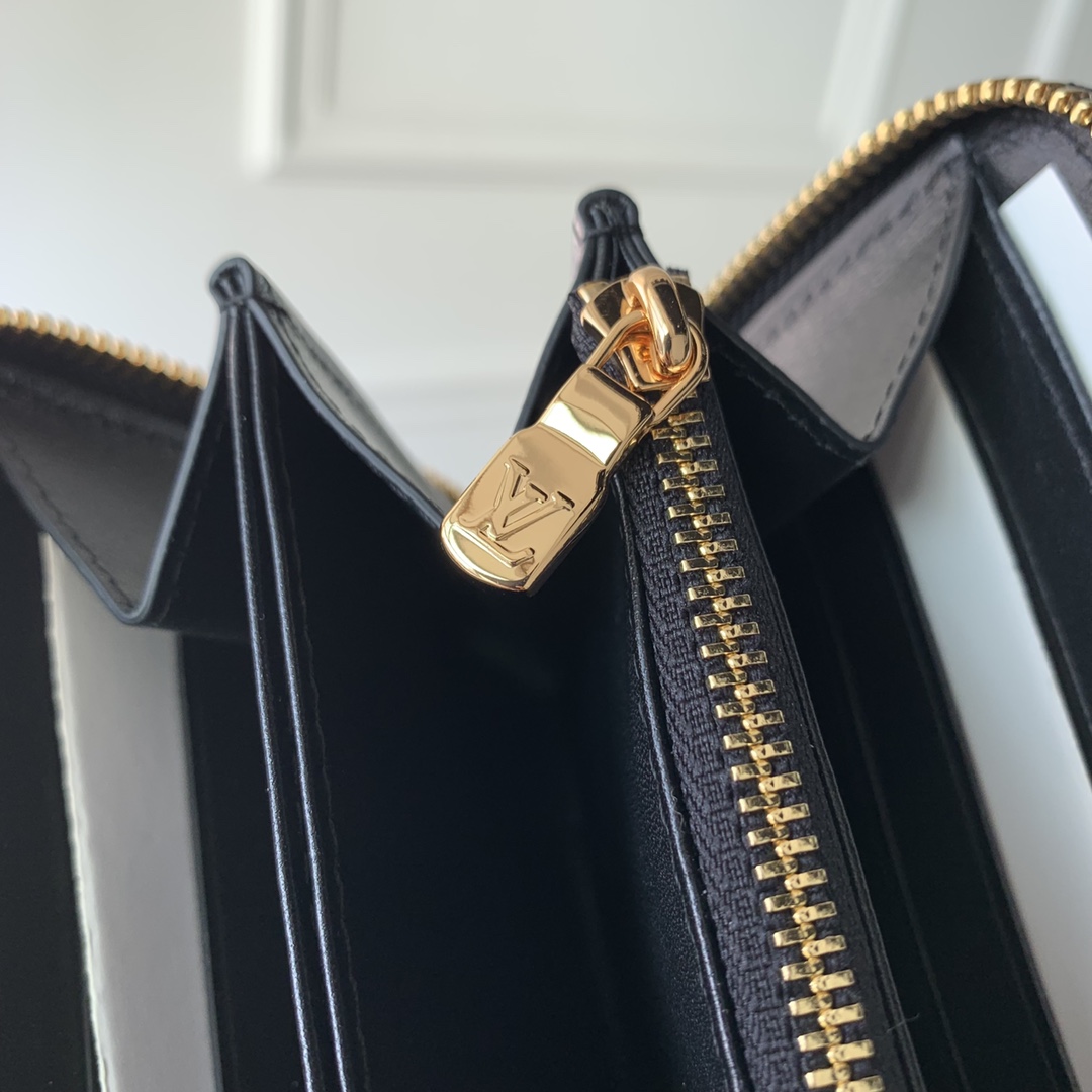 l**is V*t*n zippy wallet m81763-19.5 10.5 2.5cm