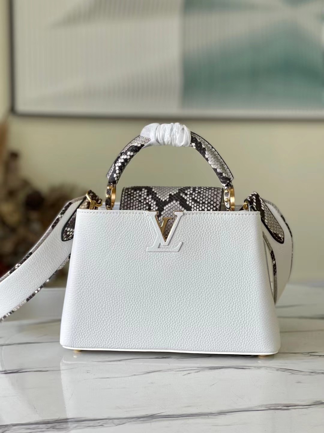 l**is V*t*n capucines bb-m21164-27*18*9cm