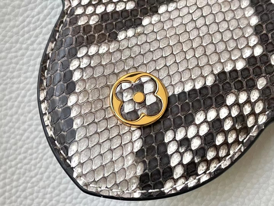 l**is V*t*n capucines bb-m21164-27*18*9cm