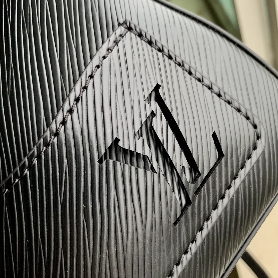 l**is V*t*n marelle tote-19*13.5*6.5cm