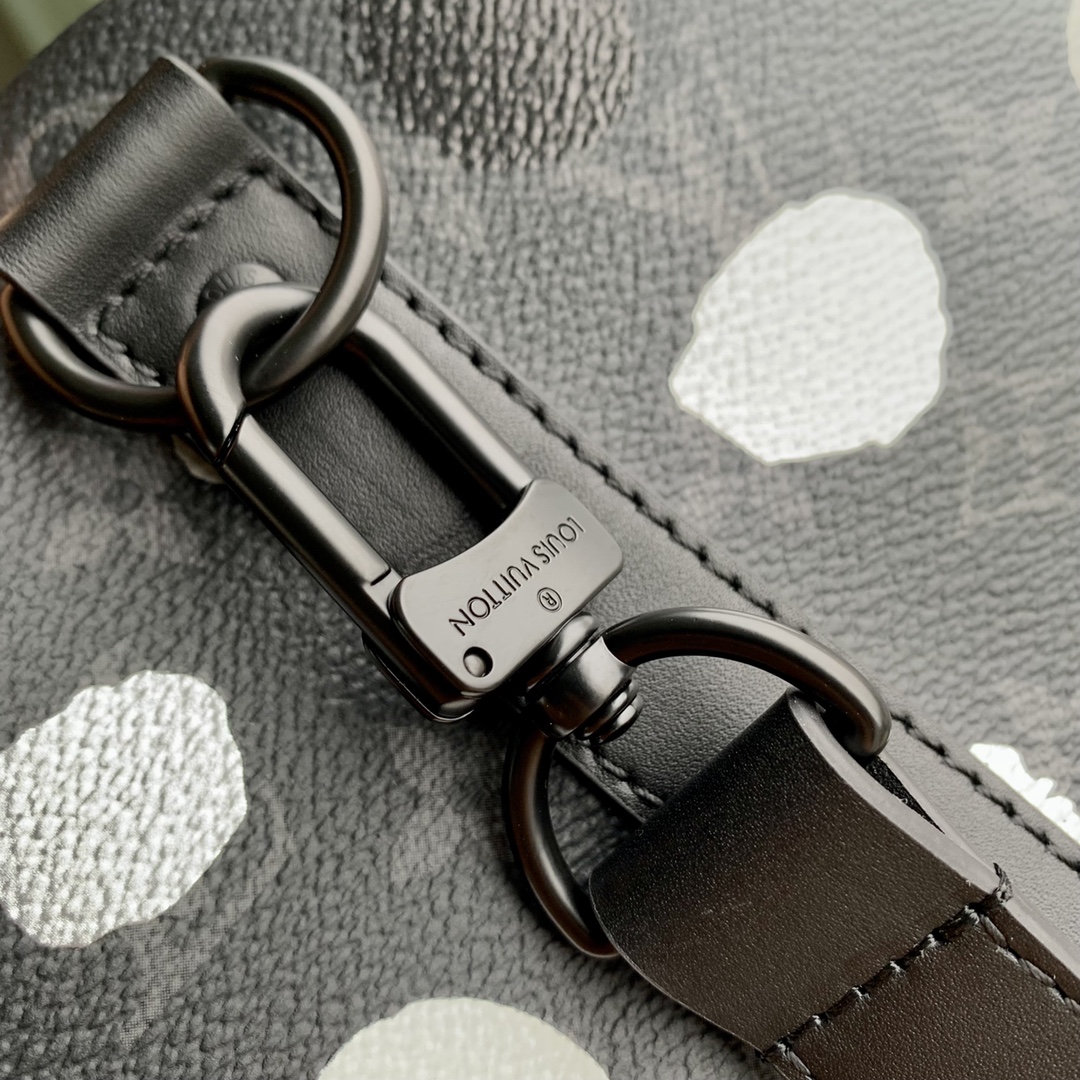 l**is V*t*n keepall bandoulière 45-45 x 27 x 20cm