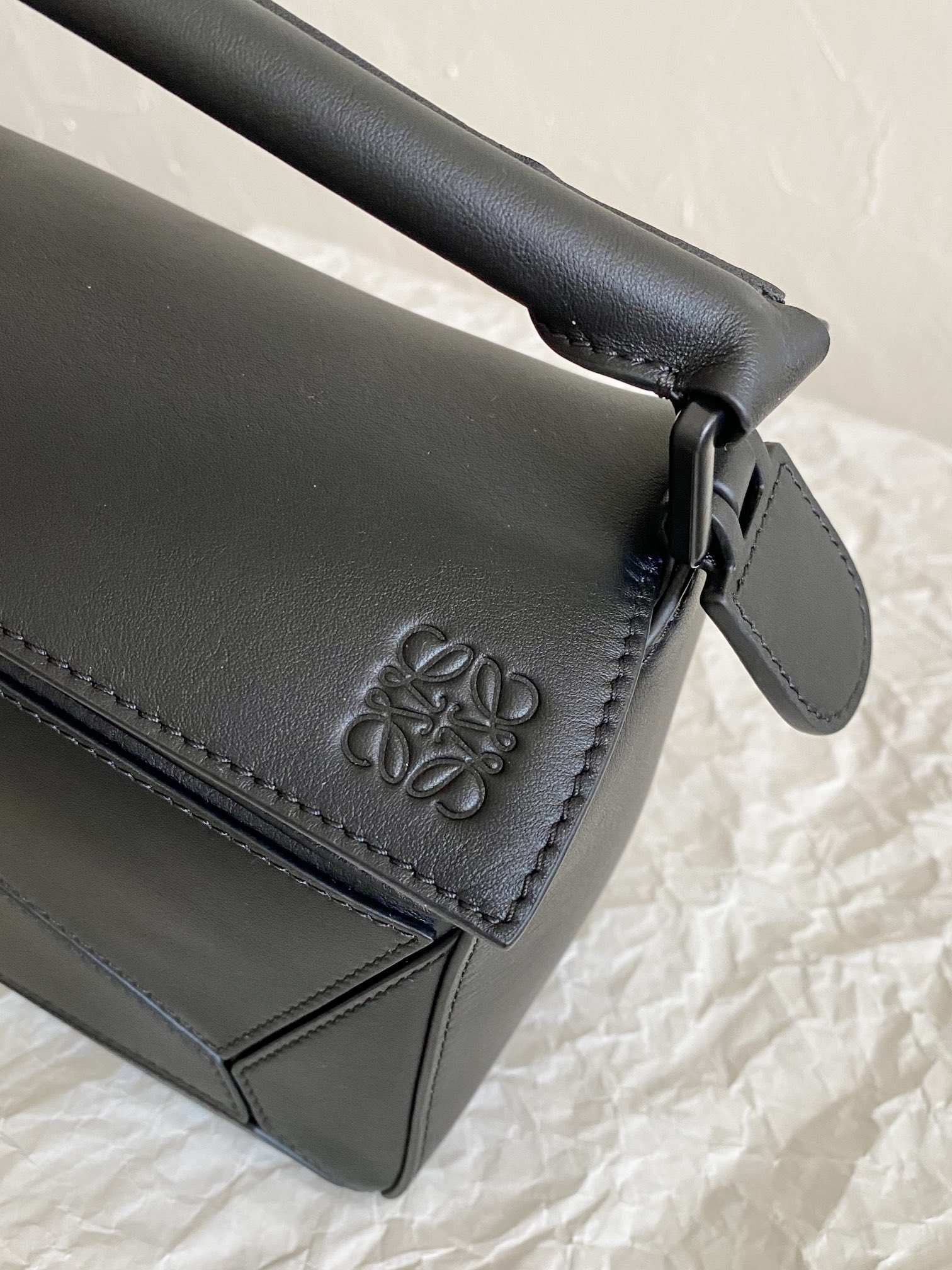 Loewe Puzzle Small Bag-24*10*14CM