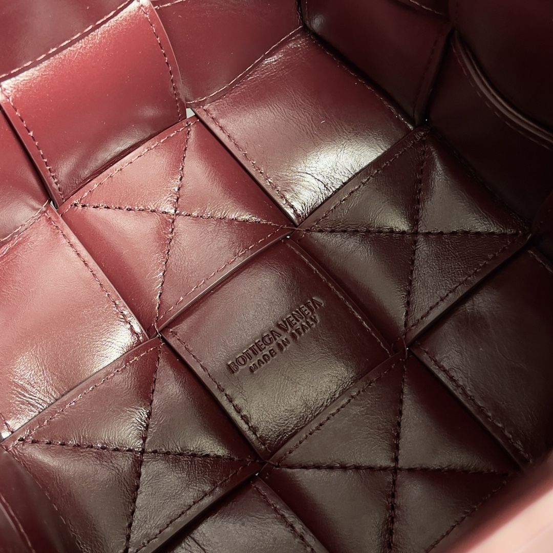 Bo*te*ga ve*ne*ta mini bucket-18*14*14cm