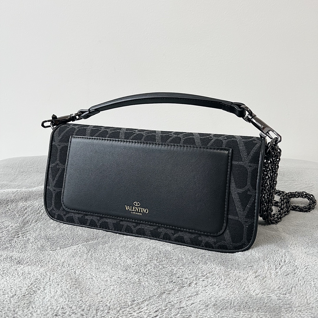 Valentino Garavani Loc-27*13*6CM