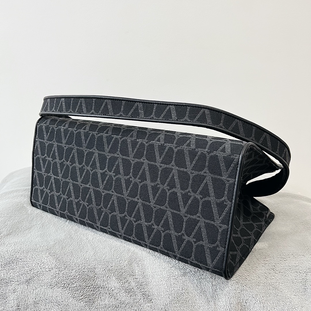 Valentino Garavani La Troisième Toile Iconographe -40*25*17CM